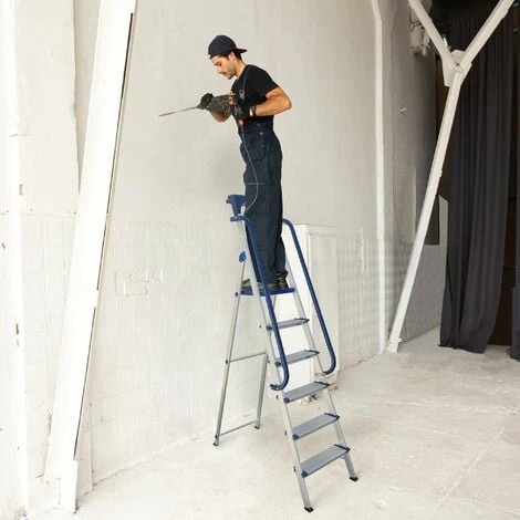 Escabeau 6 Marches Secure Pro, Aluminium Renforcé, Sécurisé Avec Rampes, Tablette Porte-outils, Hauteur Plateforme 135cm, Charge 150kg Hostrom – Image 3